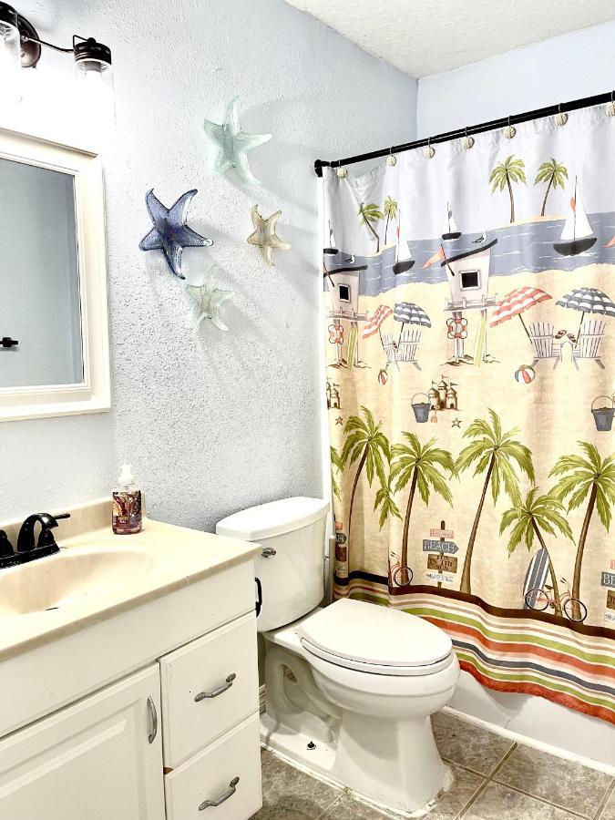A Cozy Space Coast Retreat Тайтусвилл Экстерьер фото